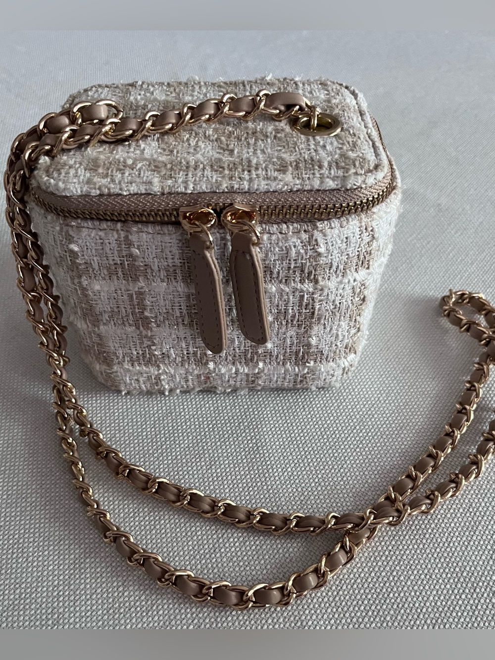 Ahdorned New York Mini Tweed Cube Crossbody Bag in Cream with Gold Chain